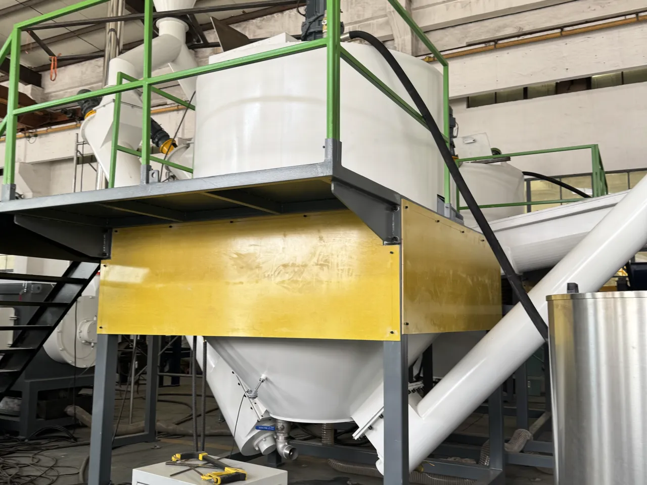 Sistema de Lavadora Caliente para escamas de PET