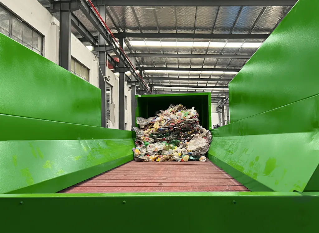 Automatic horizontal plastic debaling machine opening compressed plastic bottle bales